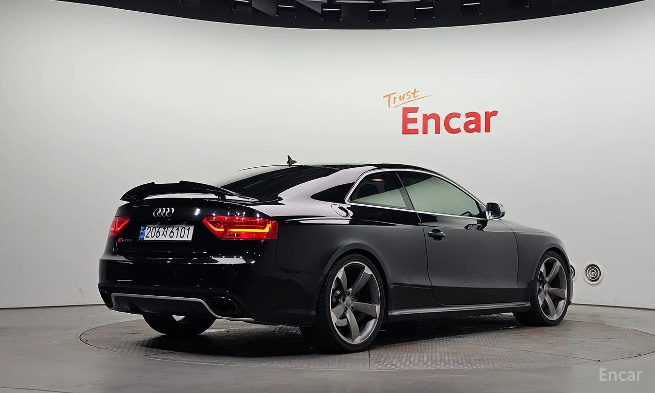 Audi Rs5 4.2* V8* BANG* OLUFSEN* , снимка 2 - Автомобили и джипове - 56433744