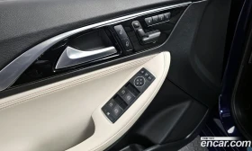 Infiniti Q30 2.0 Gallery White, снимка 17