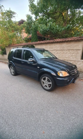 Обява за продажба на Mercedes-Benz ML 55 AMG Обслужен, Газ ~12 200 лв. - изображение 1