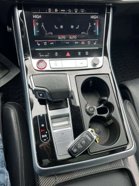 Audi SQ7 quattro Premium Plus  CARFAX | Auto.bg — изображение 16