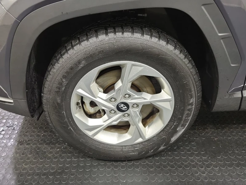 Hyundai Tucson * Essential AWD * CARFAX * БЕЗ ПЪРВОНАЧАЛНА ВНОСКА, снимка 7 - Автомобили и джипове - 52736419