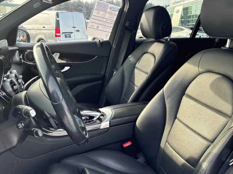 Mercedes-Benz GLC * 300 * CARFAX * ЦЕНА ДО БГ, снимка 6 - Автомобили и джипове - 53306579