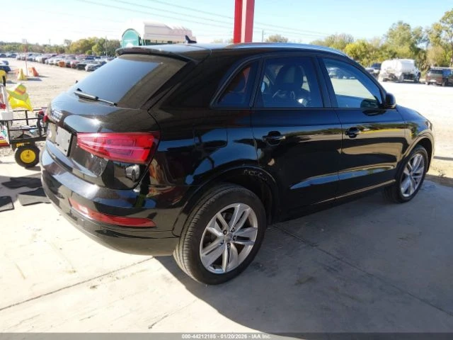 Audi Q3 2.0T PREMIUM, снимка 4 - Автомобили и джипове - 53246282