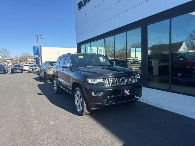 Jeep Grand cherokee Overland, снимка 2 - Автомобили и джипове - 54398568
