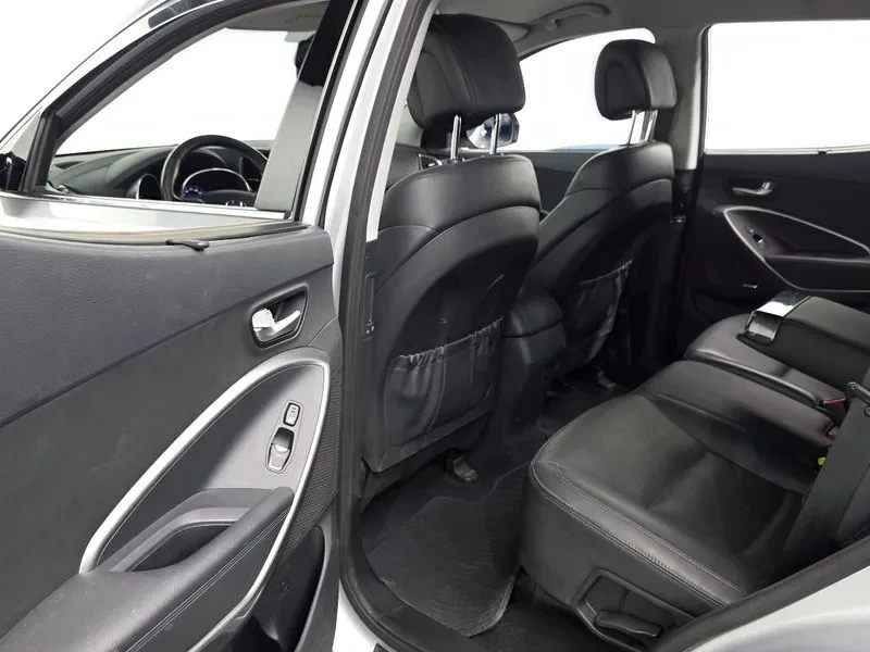Hyundai Santa fe 2.2 4WD, снимка 12 - Автомобили и джипове - 54872115