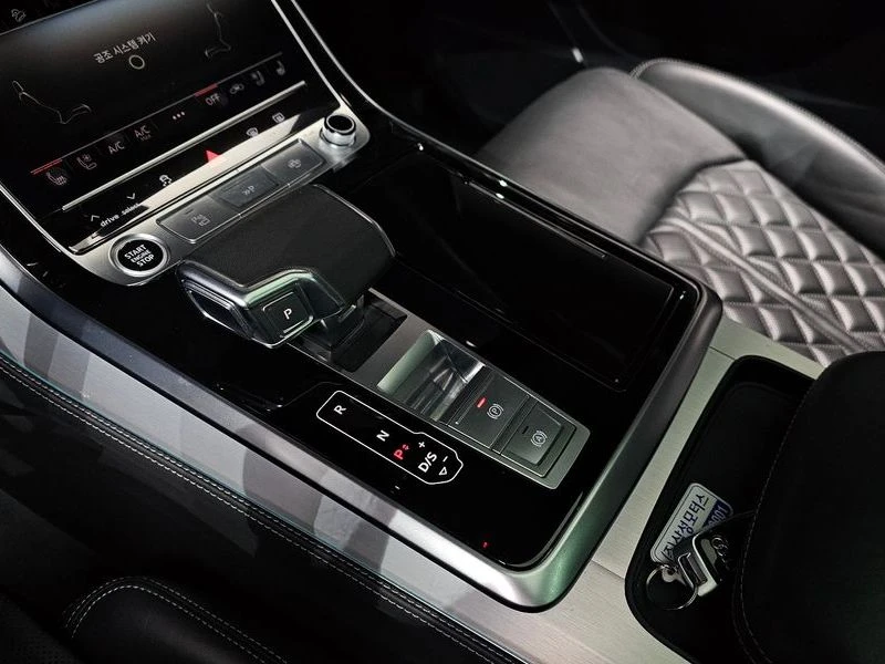 Audi Q7 3.0 Automatic, снимка 12 - Автомобили и джипове - 55462955