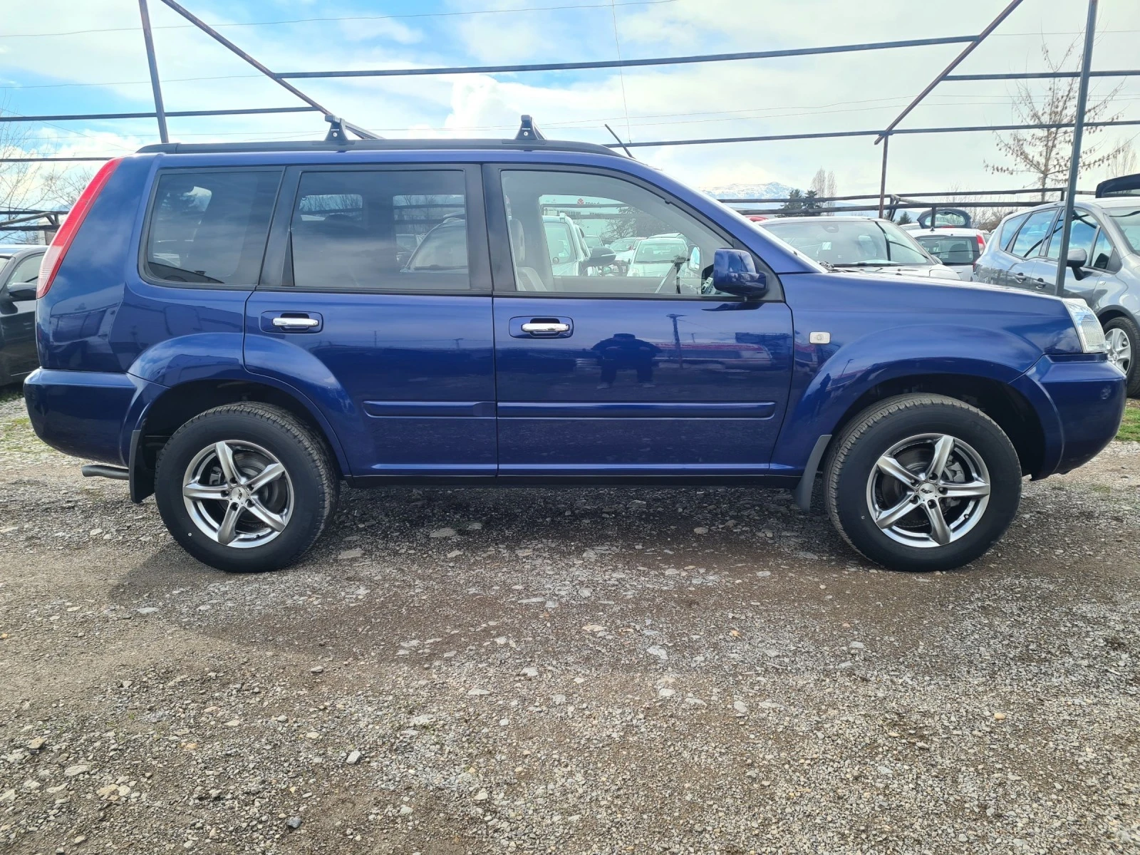 Nissan X-trail 2.5i 165p.s SWISS  - изображение 4