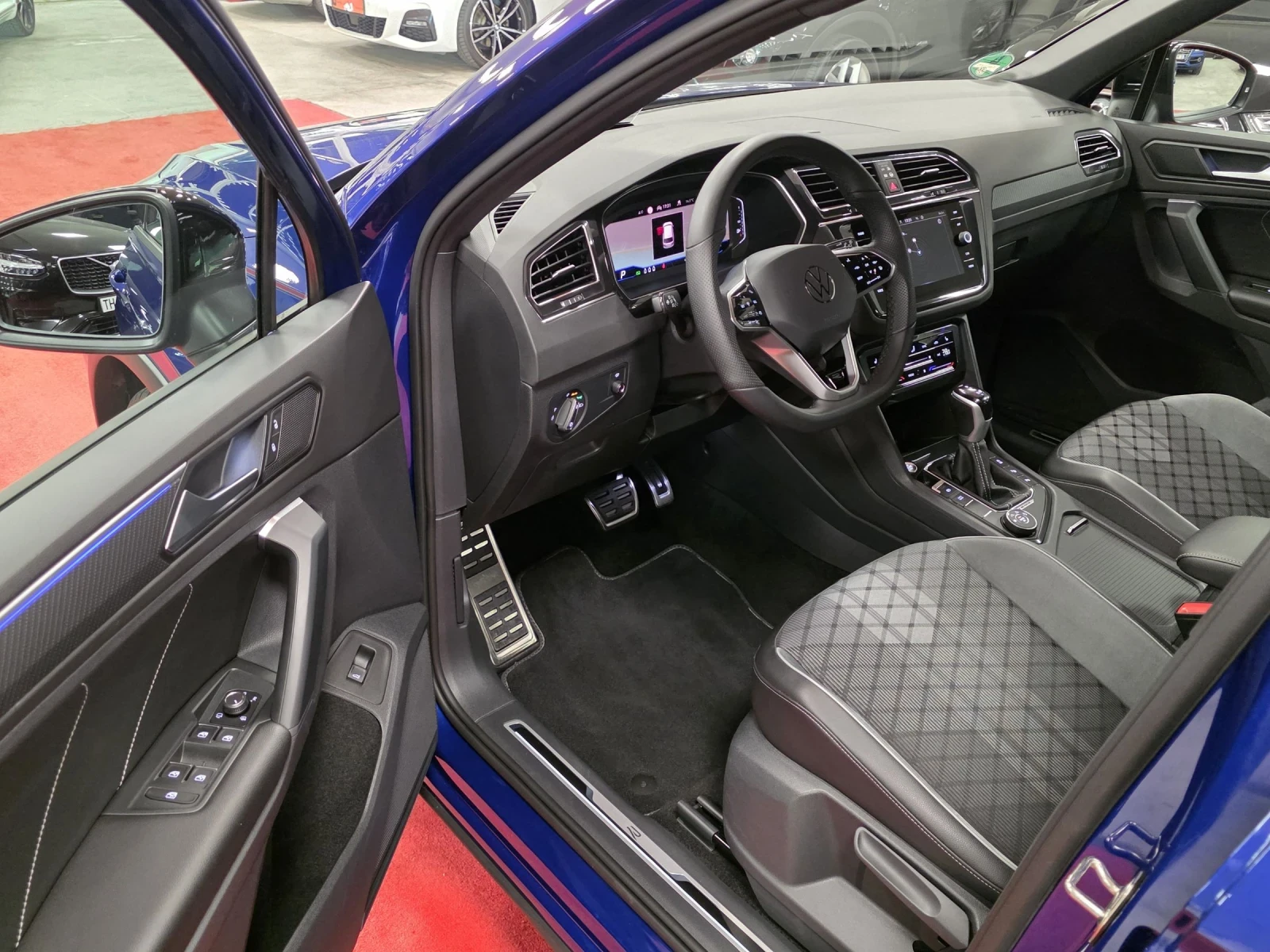 VW Tiguan R-line | 2.0TSI | DSG7 | 4 Motion | 40000�� | Mobile.bg � ����������� 12