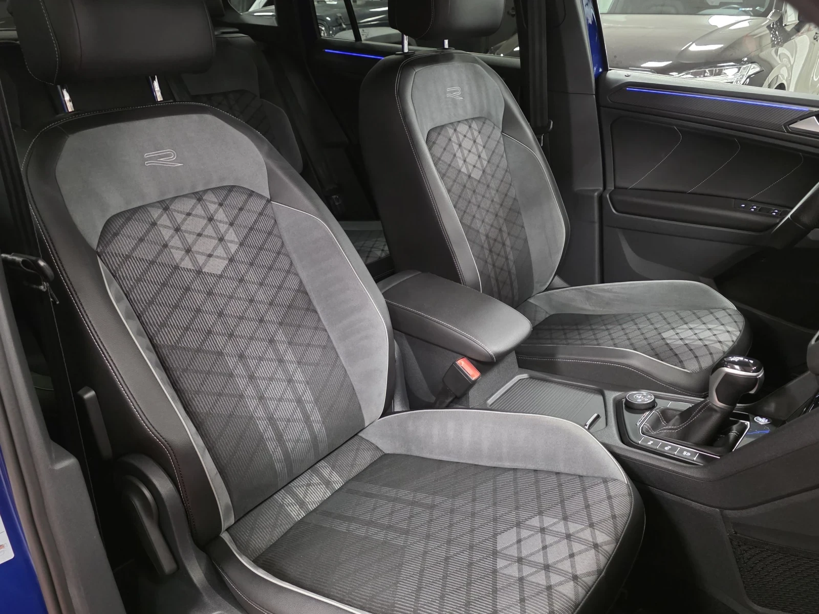 VW Tiguan R-line | 2.0TSI | DSG7 | 4 Motion | 40000км - изображение 5