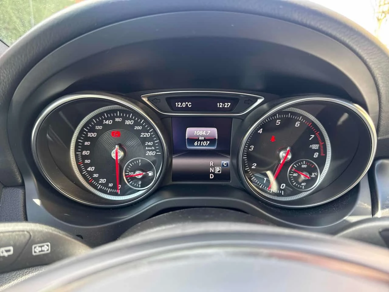 Mercedes-Benz GLA 250 4MATIC SUV/CARFAX/ПАНОРАМА/ПОДГРЕВИ, снимка 8 - Автомобили и джипове - 53933939