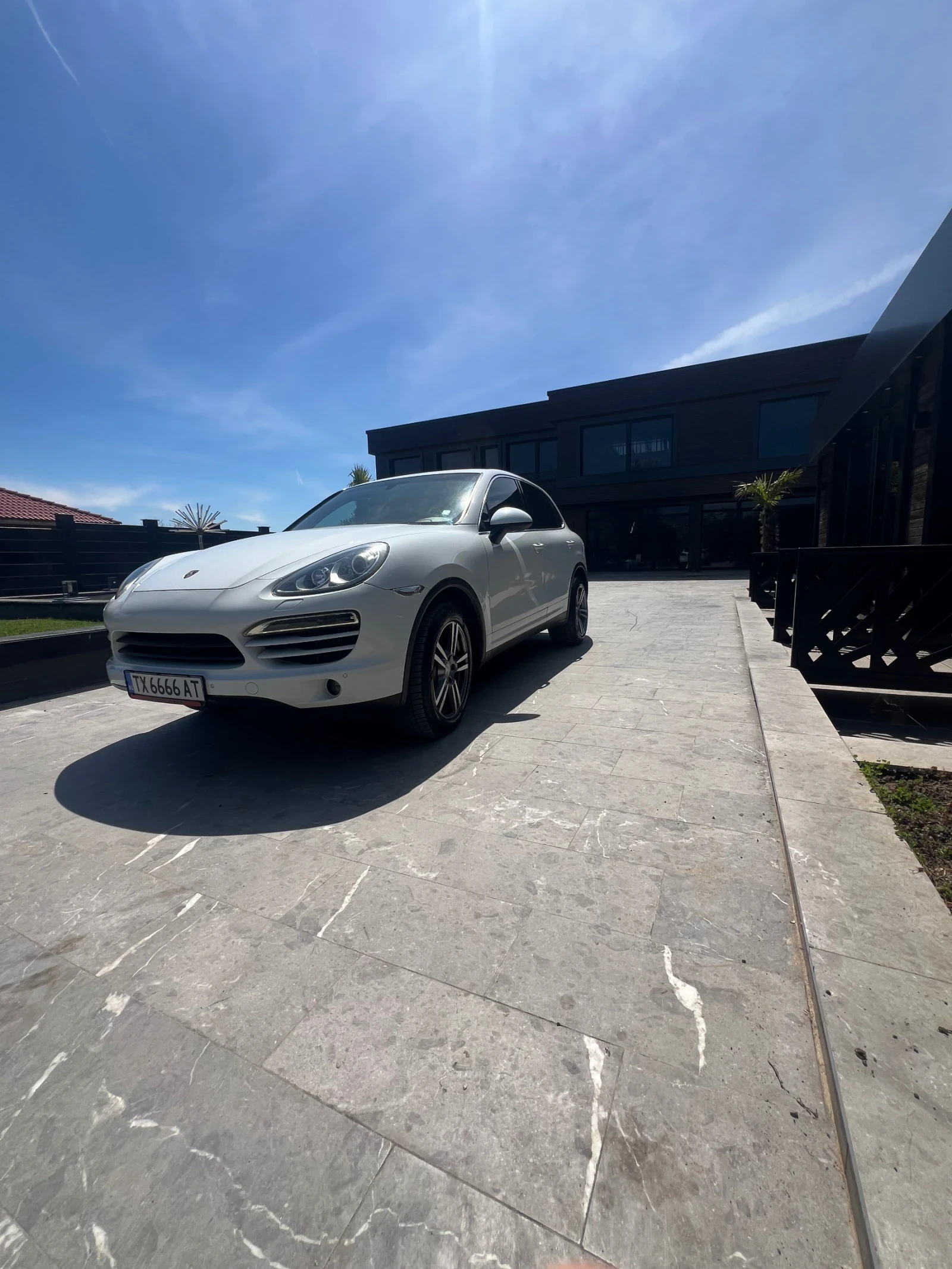 Porsche Cayenne 3.0 дизел, снимка 2 - Автомобили и джипове - 54568583