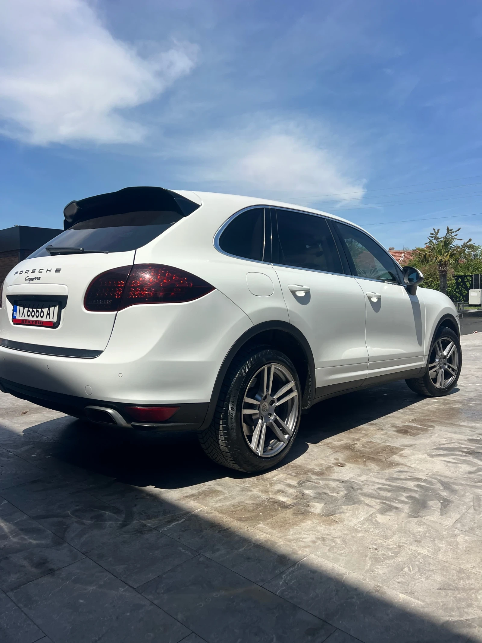 Porsche Cayenne 3.0 дизел, снимка 8 - Автомобили и джипове - 54568583