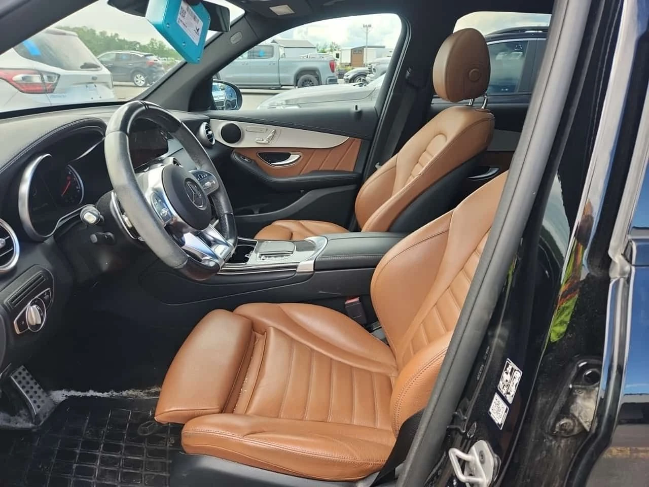 Mercedes-Benz GLC 43 AMG ПОДГРЕВИ * ПАНО * KEYLESS, снимка 5 - Автомобили и джипове - 54941134