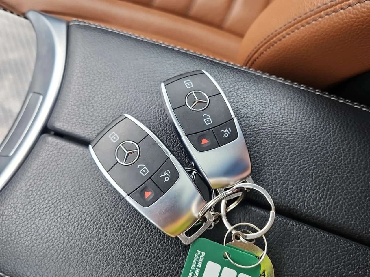 Mercedes-Benz GLC 43 AMG ПОДГРЕВИ * ПАНО * KEYLESS, снимка 8 - Автомобили и джипове - 54941134