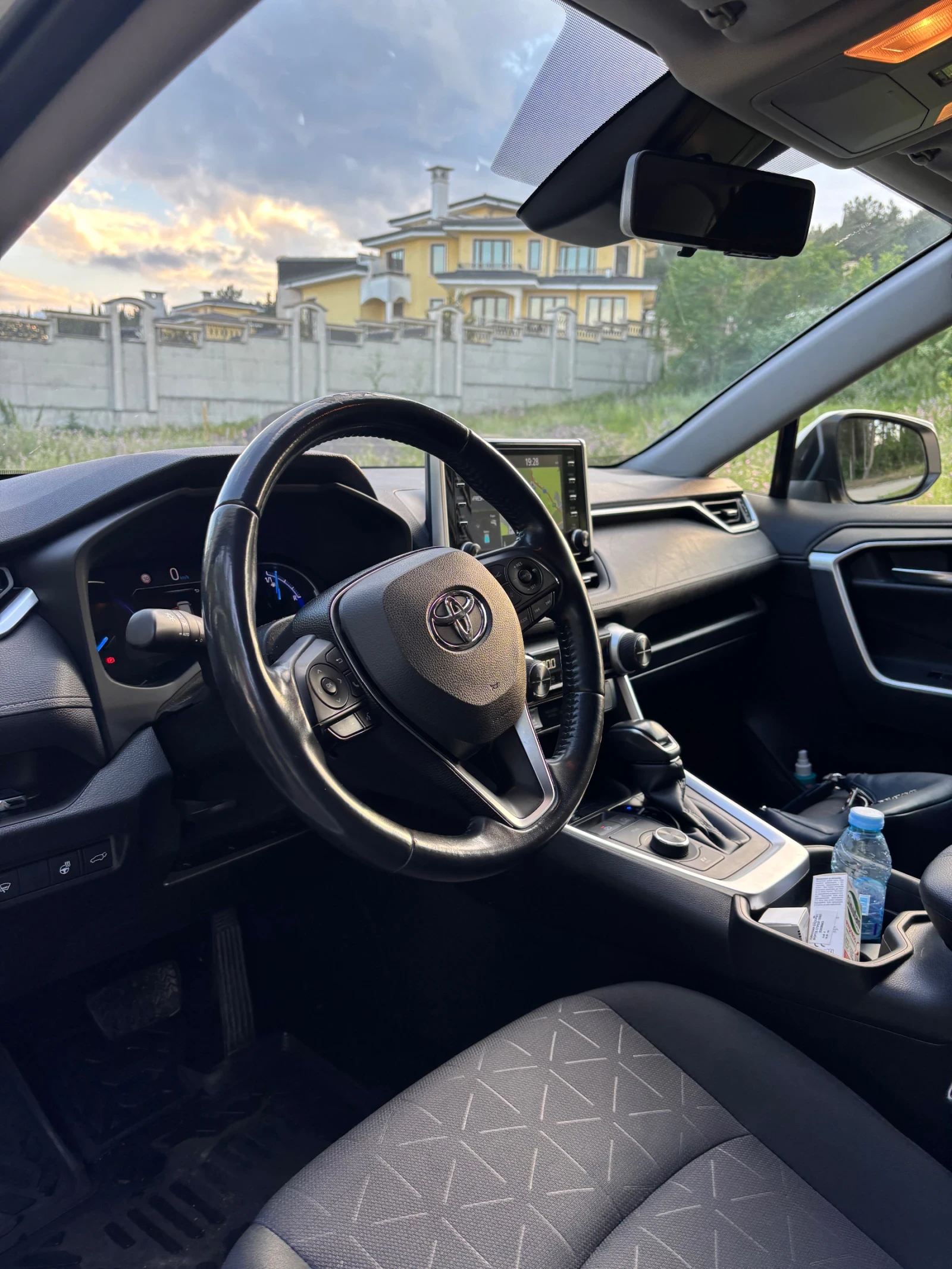 Toyota Rav4, снимка 10 - Автомобили и джипове - 54977187