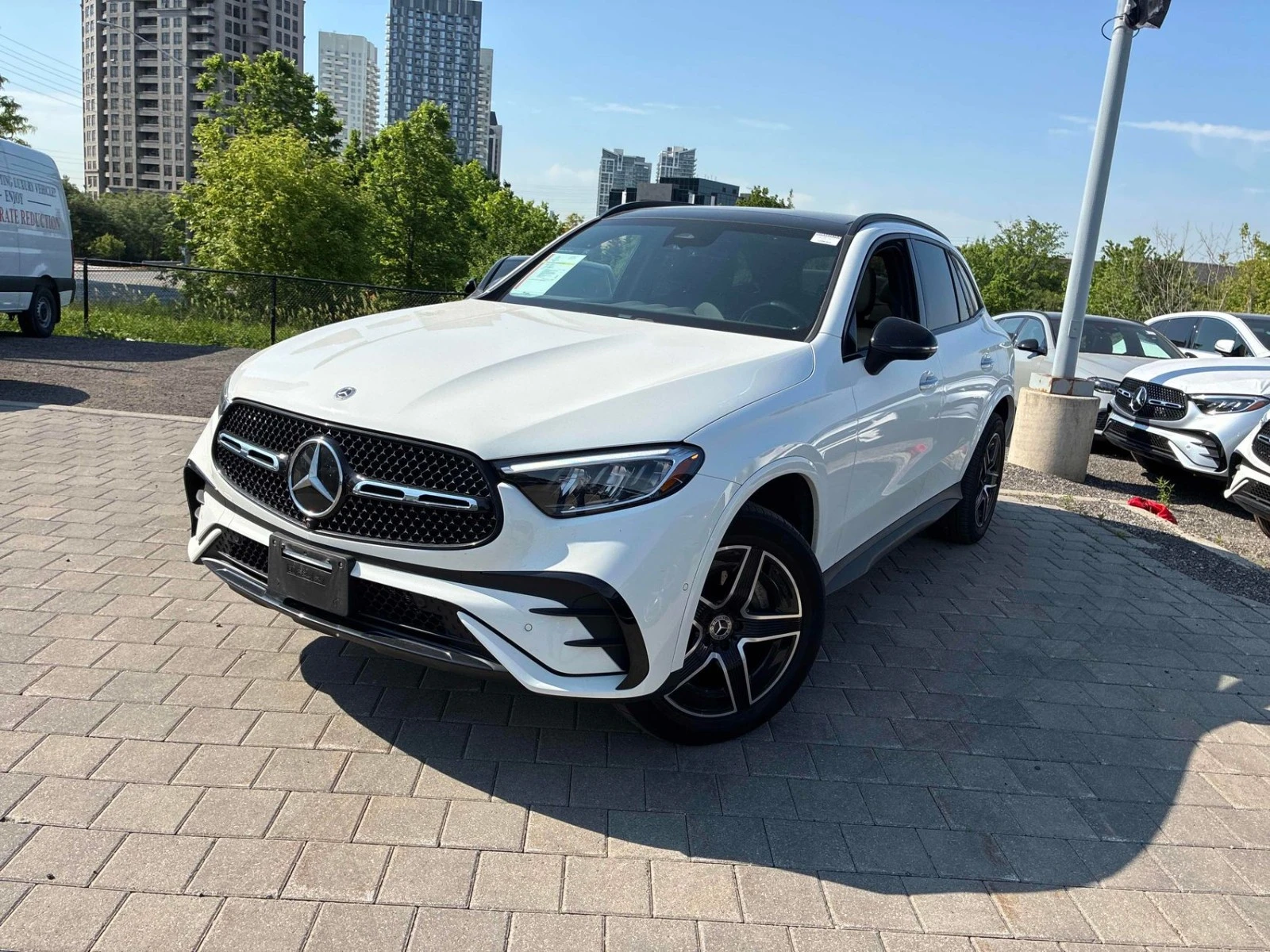 Mercedes-Benz GLC 300 AMG PKG ЦЕНА ДО БЪЛГАРИЯ АВТОКРЕДИТ