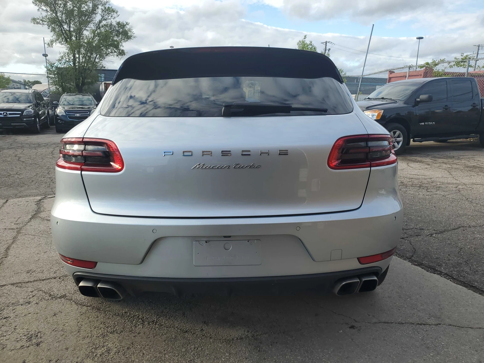 Porsche Macan * AWD 4dr Turbo * CARFAX * ОПЦИЯ ЗА ФИНАНСИРАНЕ, снимка 4 - Автомобили и джипове - 55983903