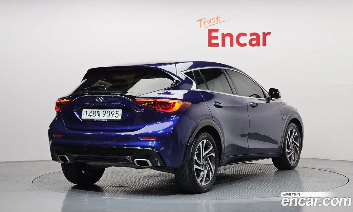 Infiniti Q30 2.0 Gallery White | Mobile.bg � ����������� 2