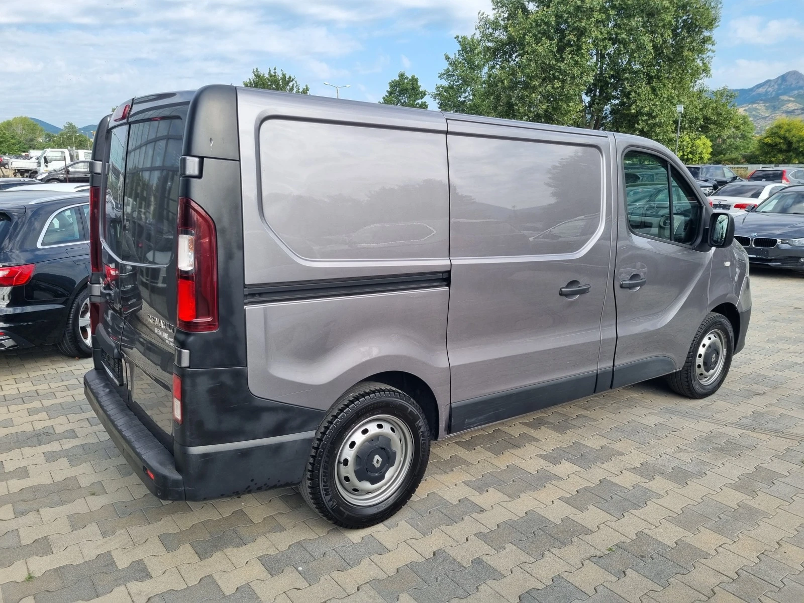 Renault Trafic 1.6DCi-120ps* 6 СКОРОСТИ* 207хил.км* 2014г. EURO 5 - изображение 6