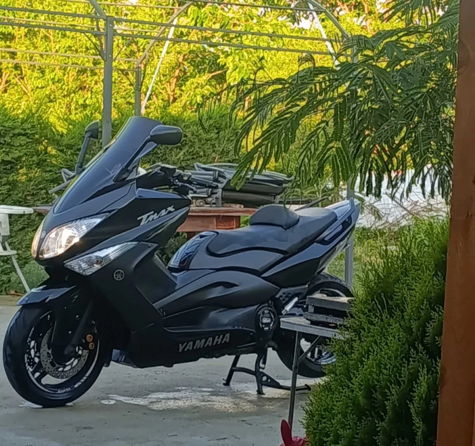 Yamaha T-max
