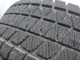 Гуми Зимни 265/70R17, снимка 2