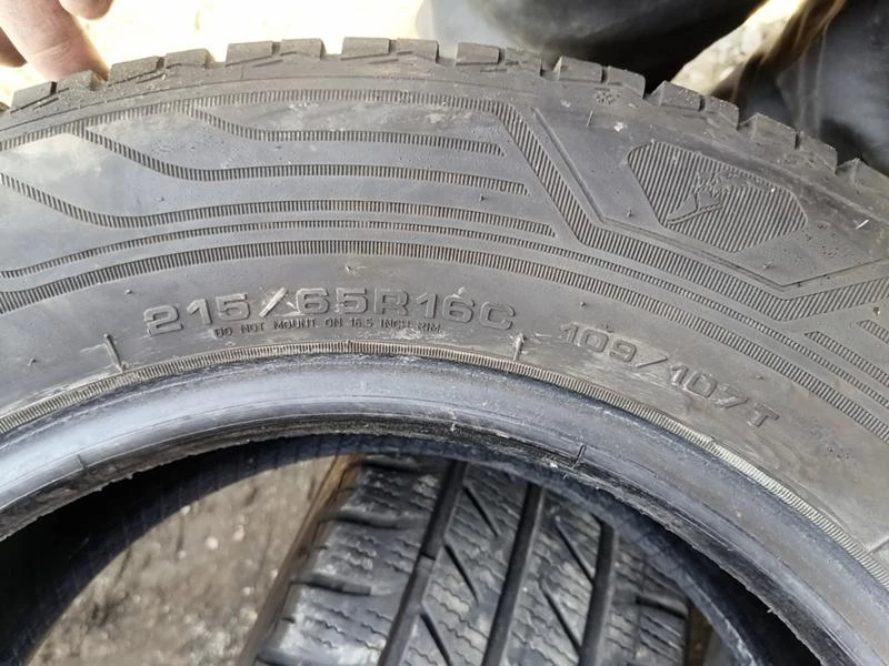 Гуми Зимни 215/65R16, снимка 9 - Гуми и джанти - 32079836