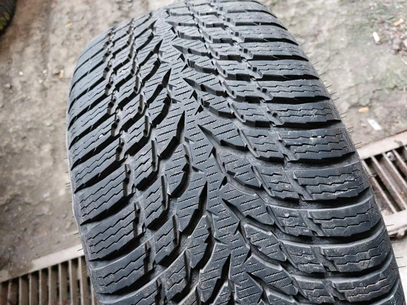 Гуми Всесезонни 245/45R15, снимка 2 - Гуми и джанти - 35972716