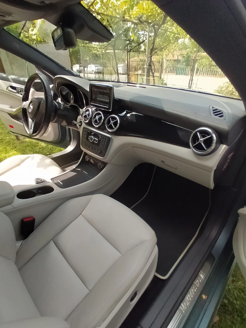 Mercedes-Benz CLA 250 4Matic, снимка 10 - Автомобили и джипове - 46634667