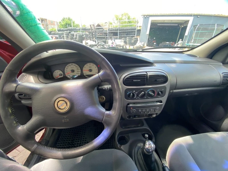 Chrysler Neon 2.0 133к.с, снимка 13 - Автомобили и джипове - 46274697