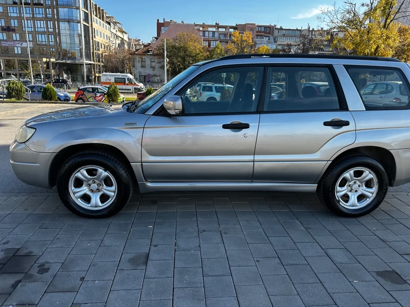 Subaru Forester, снимка 3 - Автомобили и джипове - 47736150