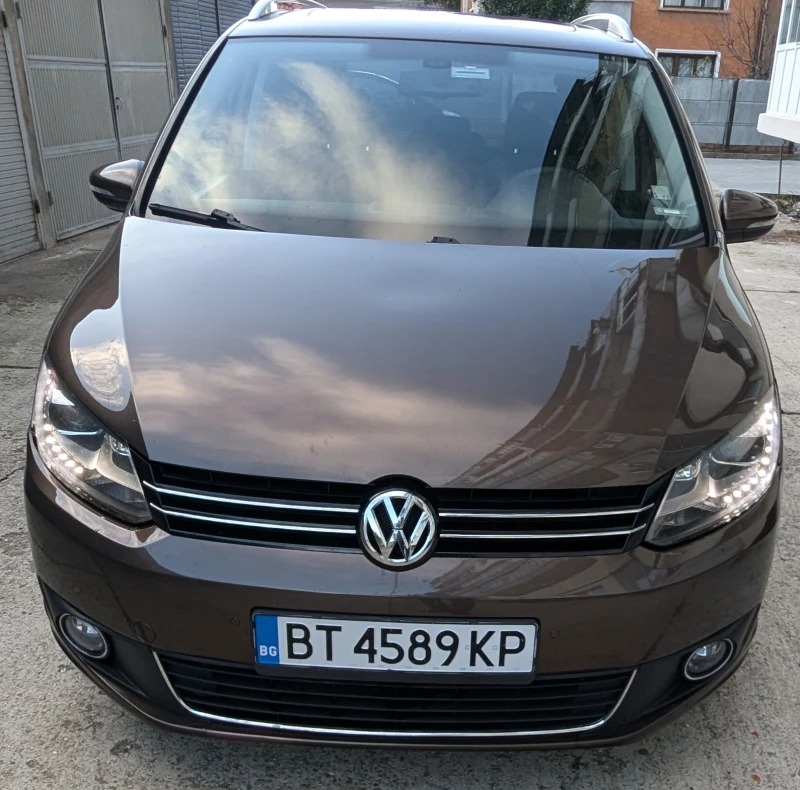 VW Touran Highline 1.4 TSI, снимка 2 - Автомобили и джипове - 48369187