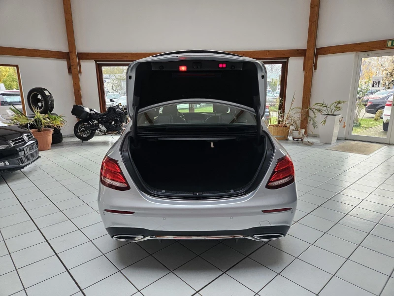 Mercedes-Benz E 400 4Matic* Pano* Memory, снимка 14 - Автомобили и джипове - 48372595