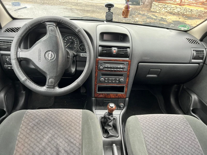 Opel Astra 1.6i elegance, снимка 5 - Автомобили и джипове - 48637799