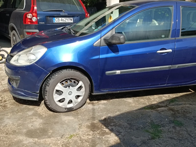 Renault Clio, снимка 2 - Автомобили и джипове - 48982456