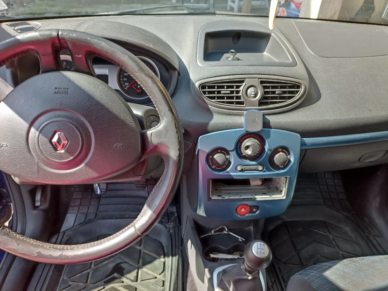 Renault Clio, снимка 5 - Автомобили и джипове - 48982456