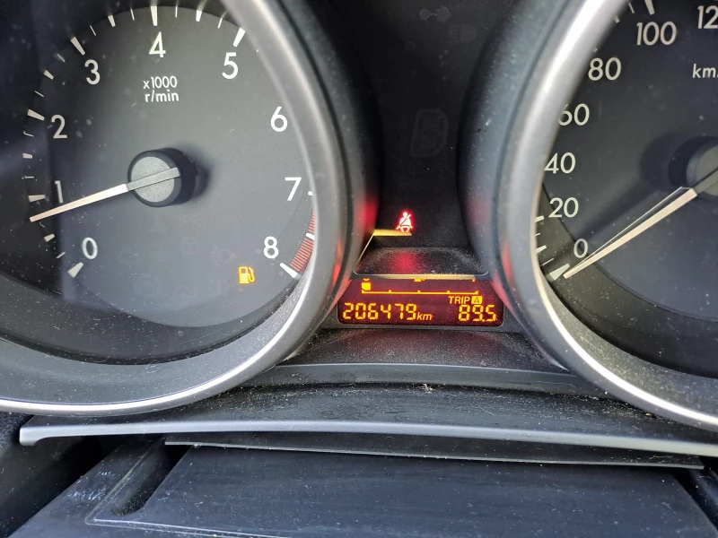 Mazda 5 2.0i 150к.с Exclusive, снимка 12 - Автомобили и джипове - 51115295