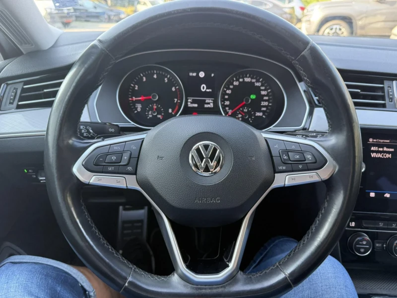 VW Passat, снимка 6 - Автомобили и джипове - 52458815