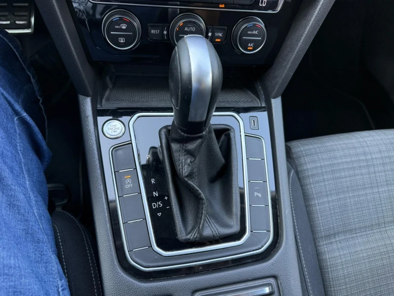 VW Passat, снимка 17 - Автомобили и джипове - 52458815