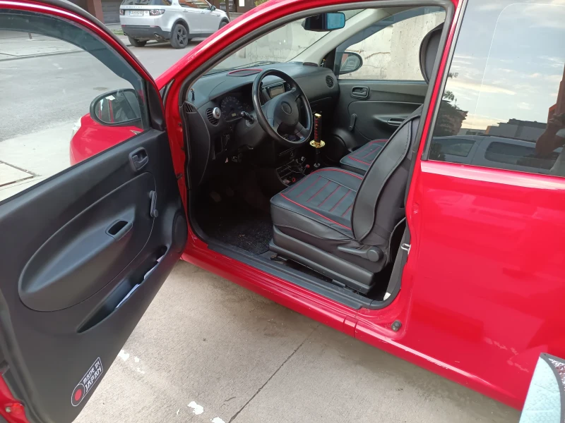 Daihatsu Cuore, снимка 8 - Автомобили и джипове - 51810108