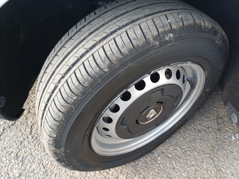 Renault Kangoo 1.5 DCI, снимка 12 - Автомобили и джипове - 51723316