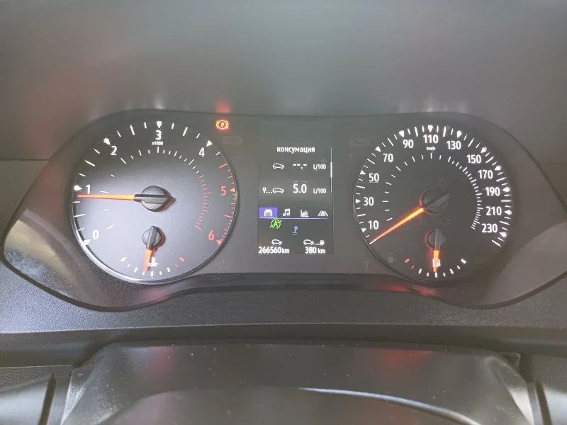 Renault Kangoo 1.5 DCI, снимка 16 - Автомобили и джипове - 51723316