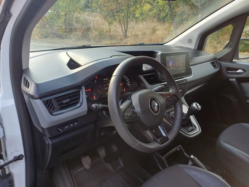 Renault Kangoo 1.5 DCI, снимка 10 - Автомобили и джипове - 51723316