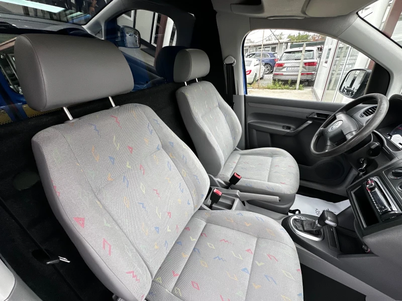 VW Caddy 1.9TDI 105к.с DSG, снимка 9 - Автомобили и джипове - 51725552