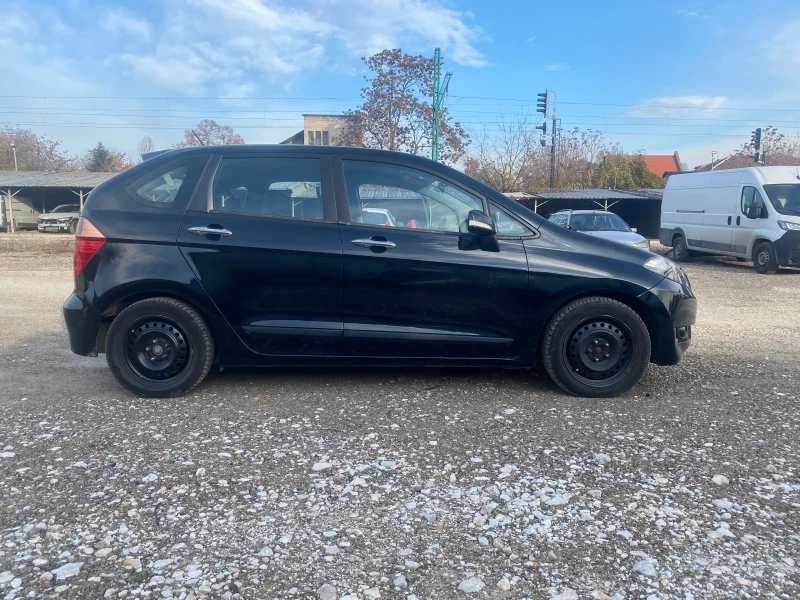 Honda Fr-v, снимка 3 - Автомобили и джипове - 52534521