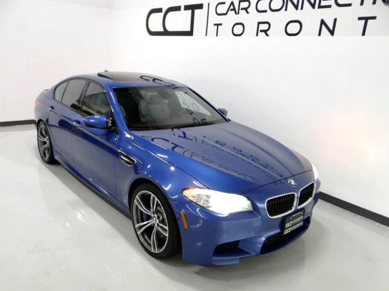 BMW M5 PANO / ALCANTARA ROOF / HUD / ОБДУХ, снимка 5 - Автомобили и джипове - 52661891