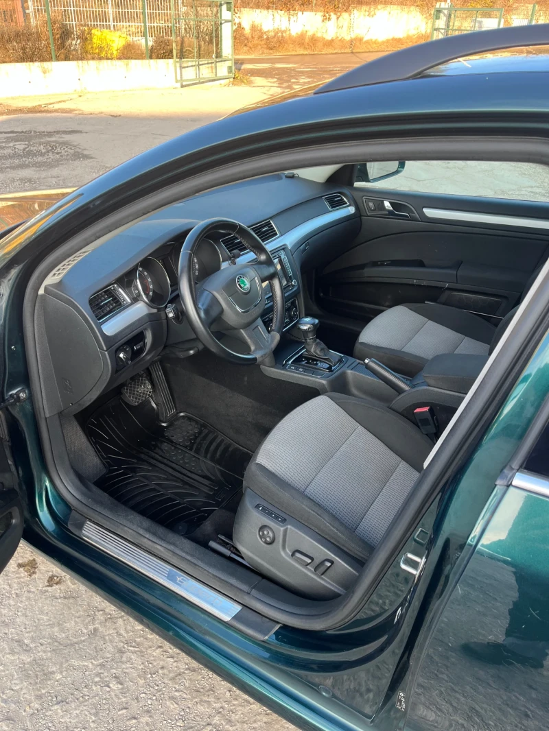 Skoda Superb, снимка 9 - Автомобили и джипове - 52893690