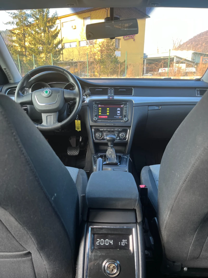 Skoda Superb, снимка 12 - Автомобили и джипове - 52893690
