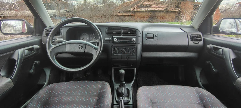 VW Golf, снимка 4 - Автомобили и джипове - 53168430