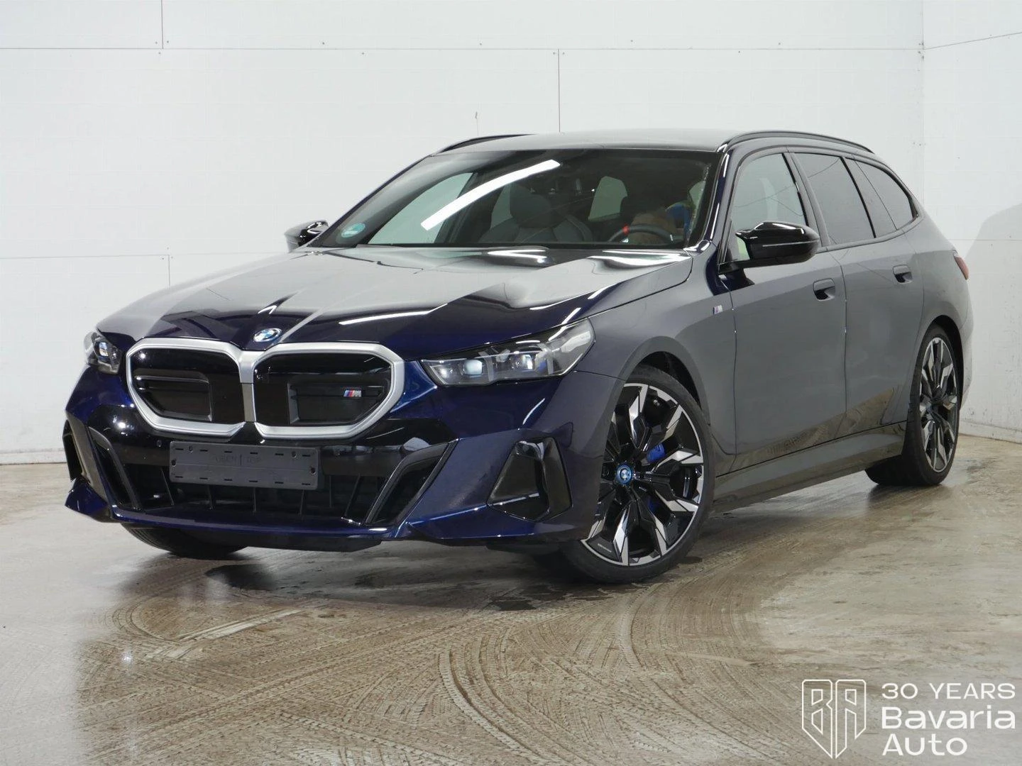 BMW i5 M60 xDrive Touring, снимка 1