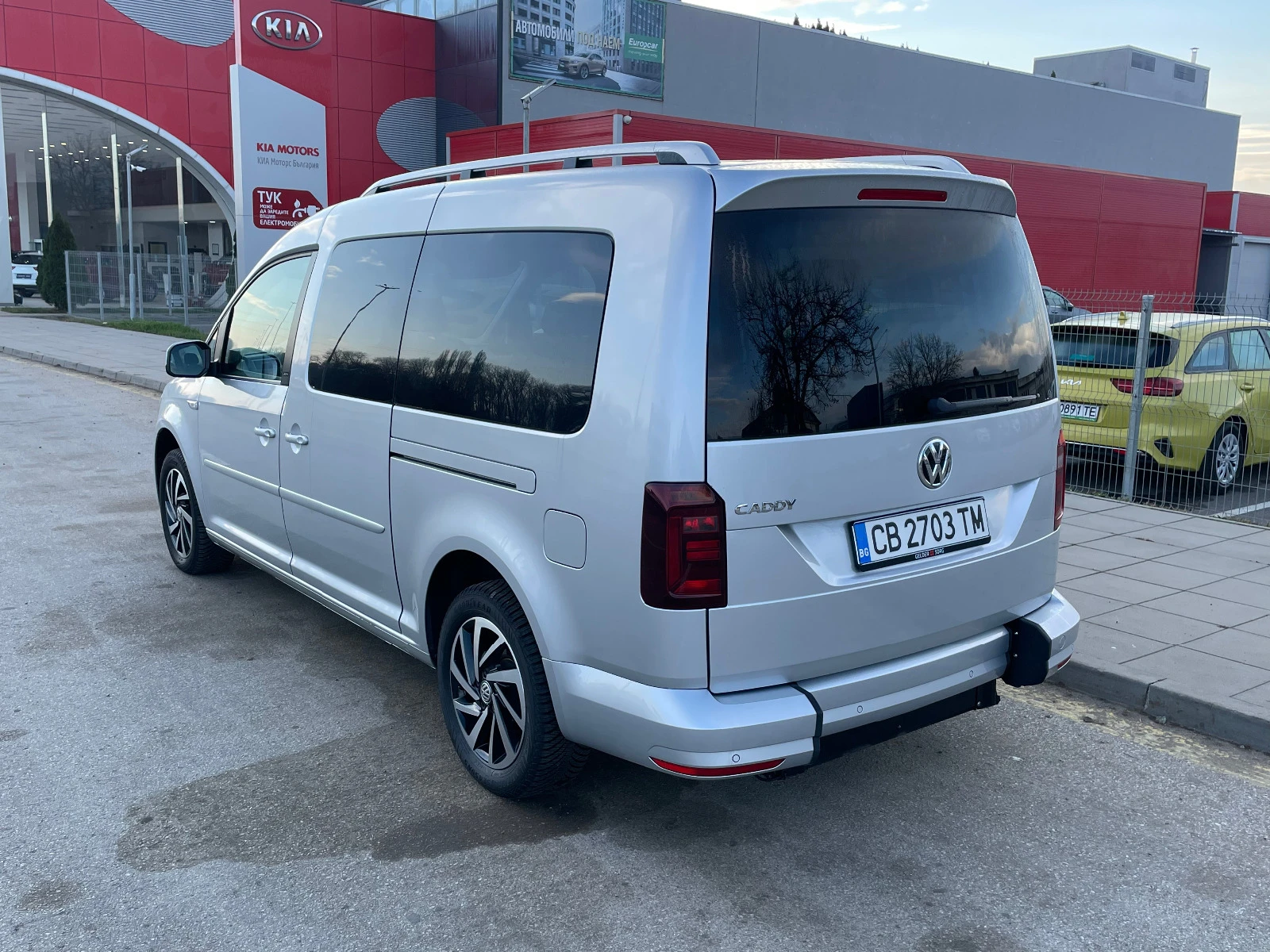 VW Caddy 9250км. ЧИСТО НОВ - изображение 3